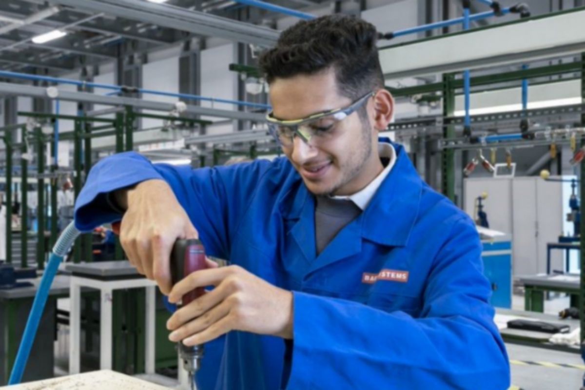 Five reasons to join a BAE Systems apprenticeship | BAE Systems