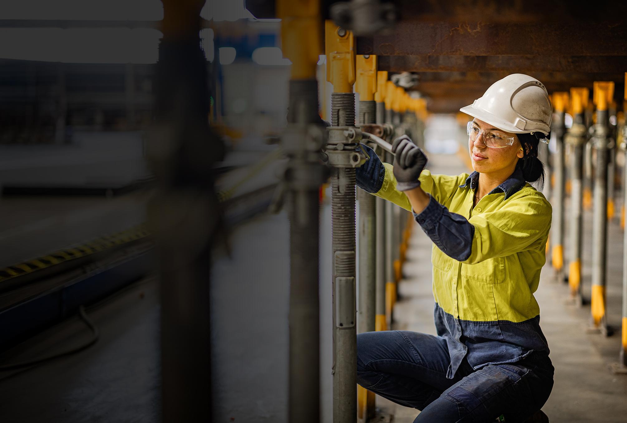 Female pipefitter